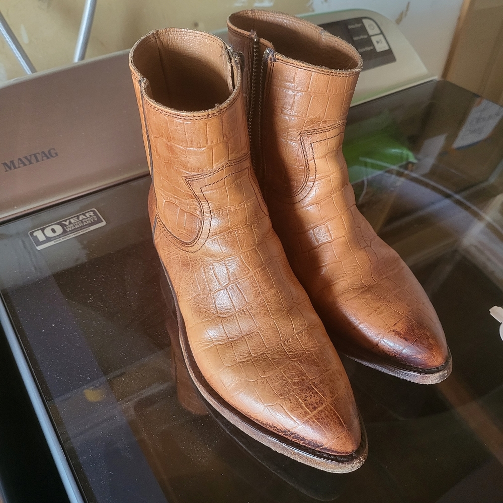 Frye western boots size 8